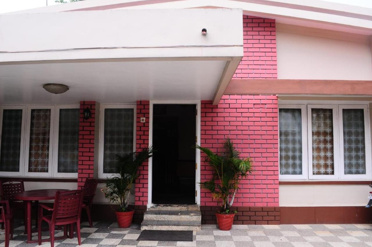 Park Corner Home Stay Кунур Экстерьер фото