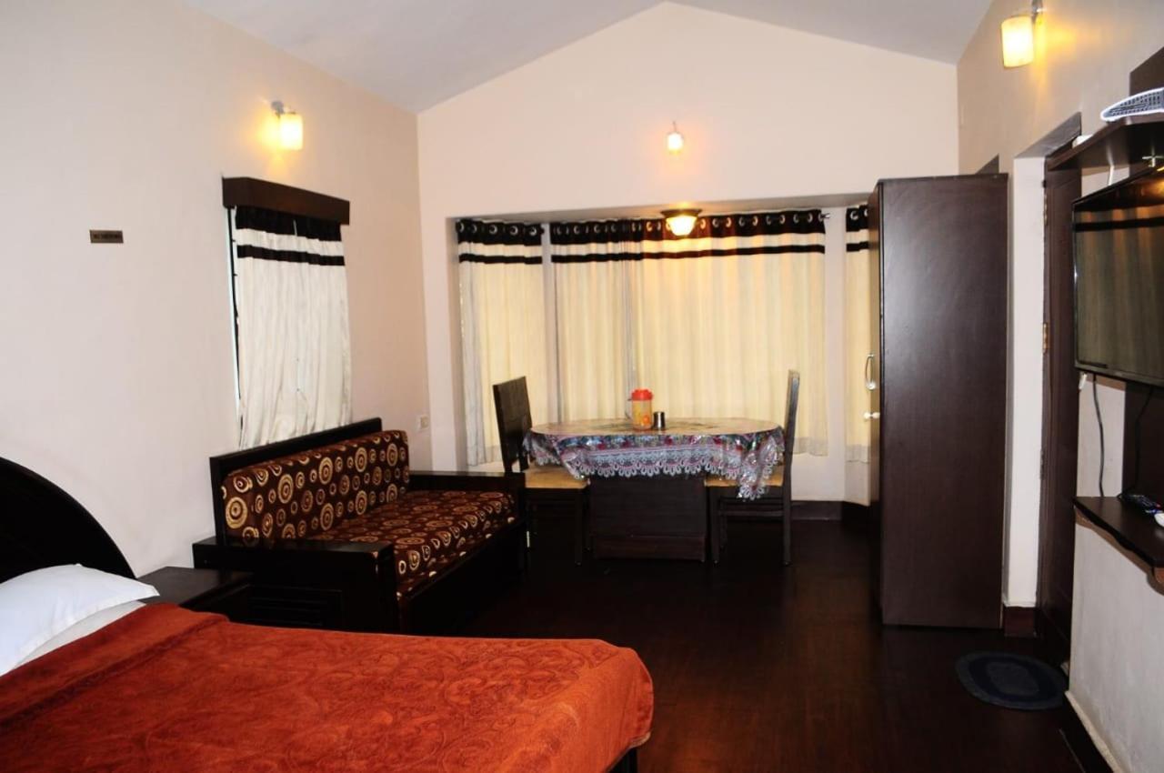 Park Corner Home Stay Кунур Экстерьер фото