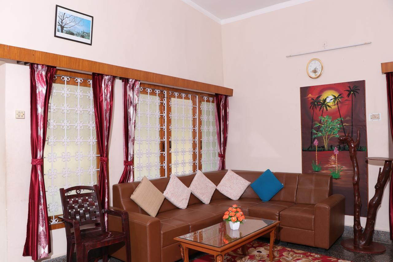 Park Corner Home Stay Кунур Экстерьер фото